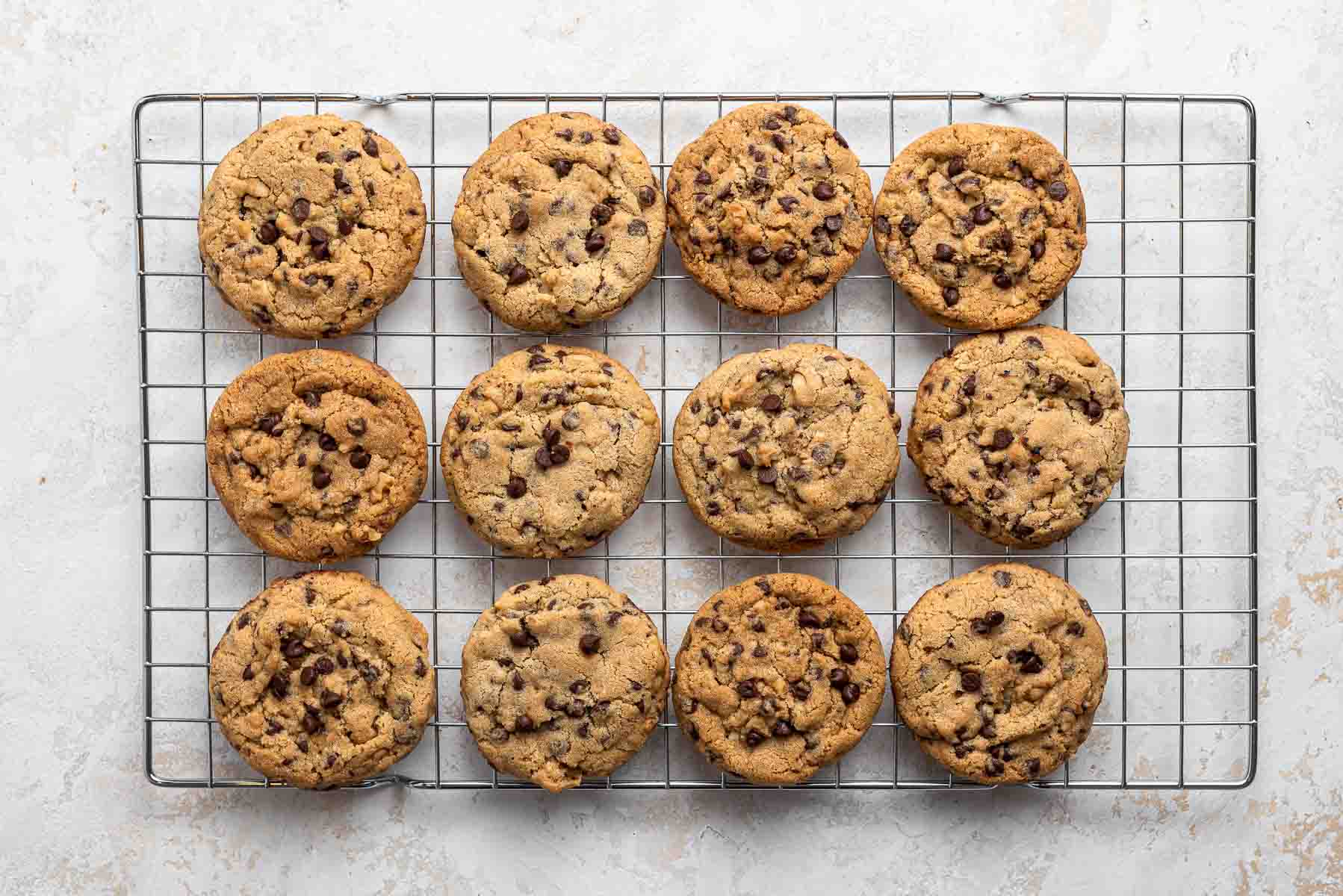 Cookies cooling on a wire rack.