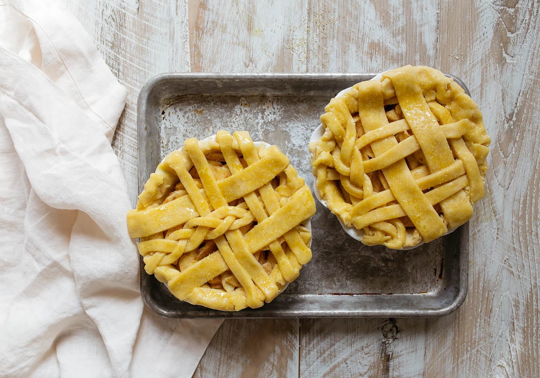Mini Apple Pies in 6" Baking Dishes
