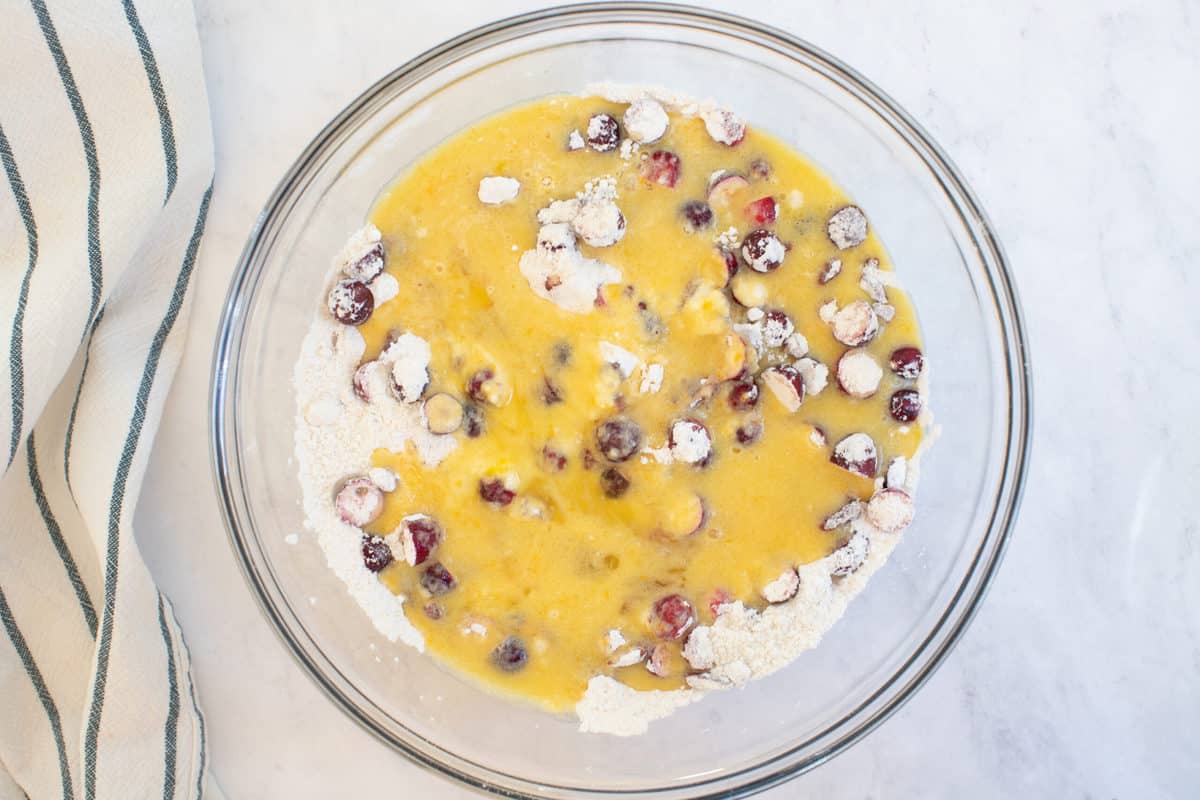 quick bread with cranberries