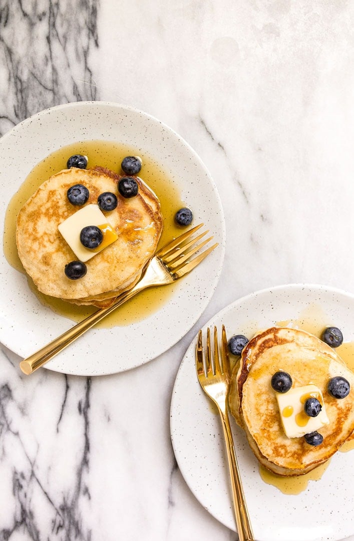 Pancakes for two, small batch of pancakes. Pancakes for two. A small batch of pancakes for one or two people. Perfect, buttermilk pancakes recipe that makes just 6 pancakes.
